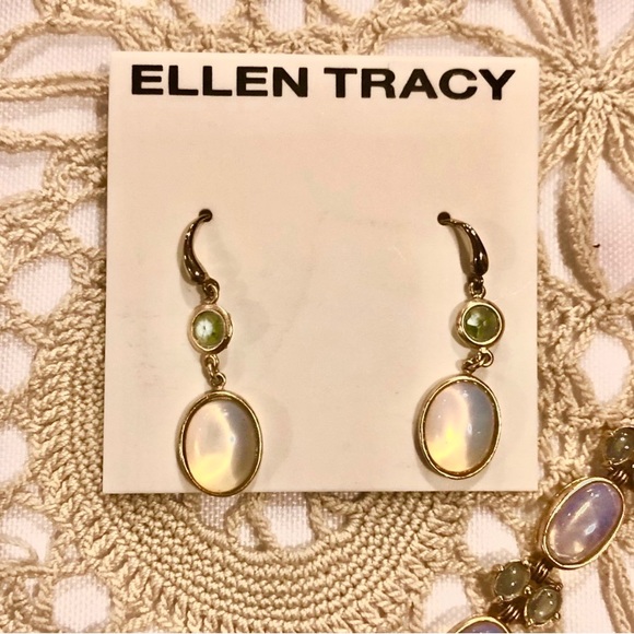 Ellen Tracy earrings & bracelet moonstone set - Picture 3 of 4